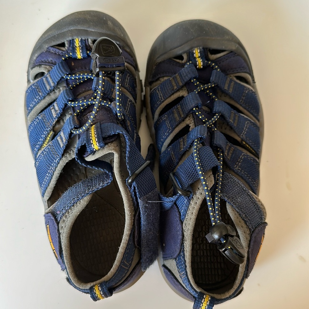Children’s Keen sandals